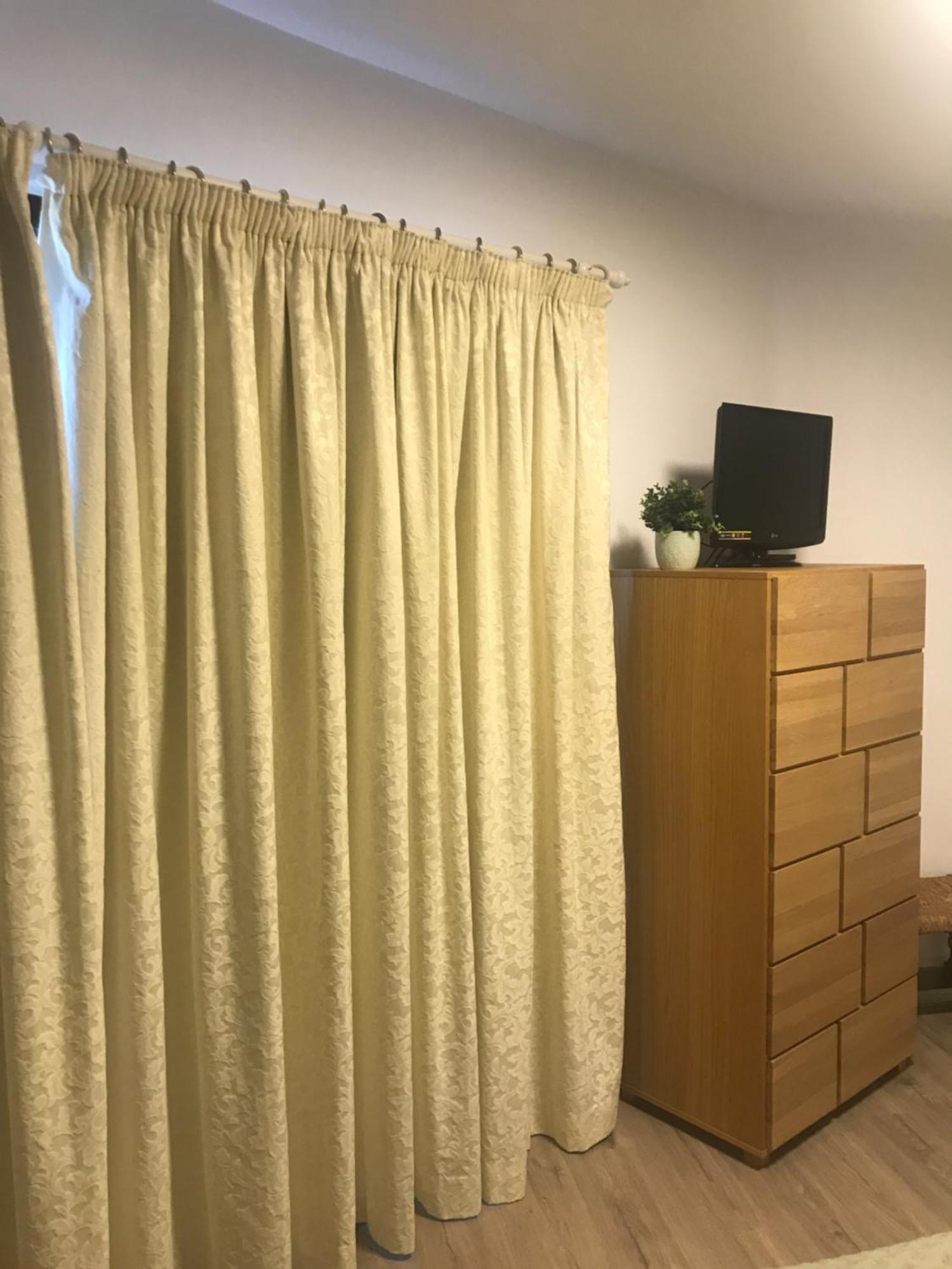 Habitacion Deluxe Con Bano Privado En Atalaya Apartagolf, Эстепона Экстерьер фото